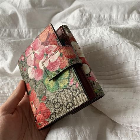 gucci flower bloom wallet